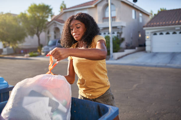 Best Commercial Cleanout Services  in South Taft, CA